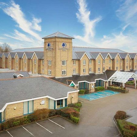 Hotel Doubletree By Hilton London Elstree Borehamwood Esterno foto