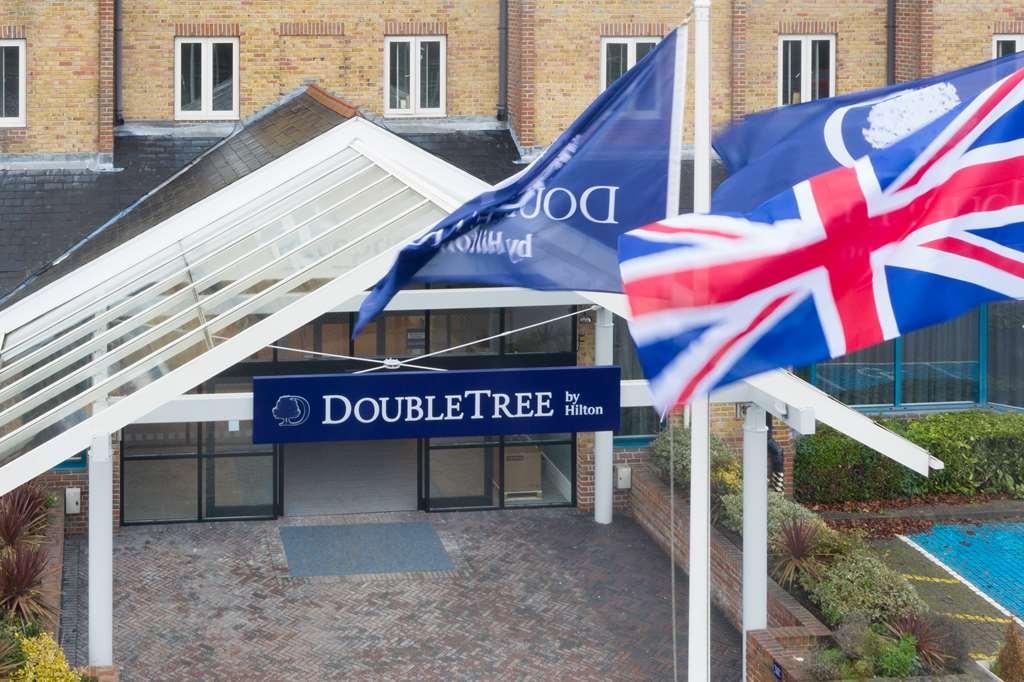 Hotel Doubletree By Hilton London Elstree Borehamwood Esterno foto