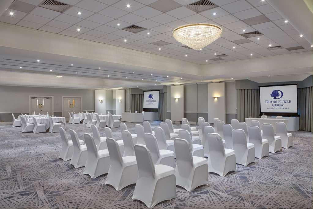 Hotel Doubletree By Hilton London Elstree Borehamwood Servizi foto