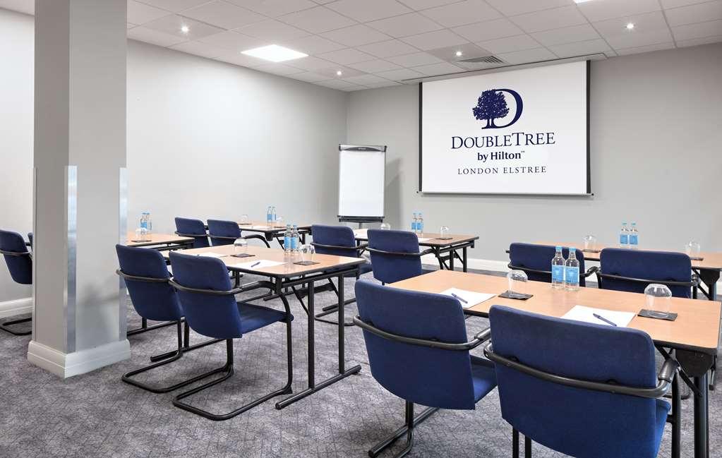 Hotel Doubletree By Hilton London Elstree Borehamwood Servizi foto