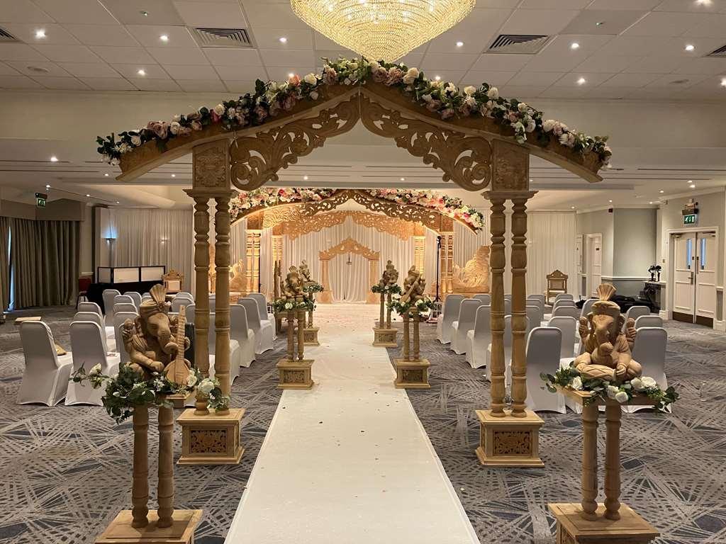 Hotel Doubletree By Hilton London Elstree Borehamwood Servizi foto